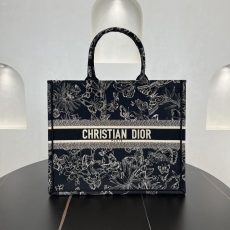 Christian Dior Shopping Bags